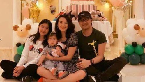 网友爆料当后妈视频,当后妈的辛酸与挑战，视频揭露真实家庭生活