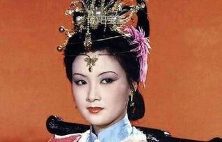 王熙凤吃瓜木石,揭秘红楼梦中的木石前盟之谜