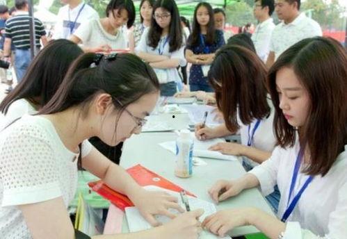 大学生网红用品,大学生必备的潮流用品清单