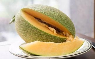 一吃哈密瓜就嗓子难受,哈密瓜诱发嗓子不适之谜揭晓